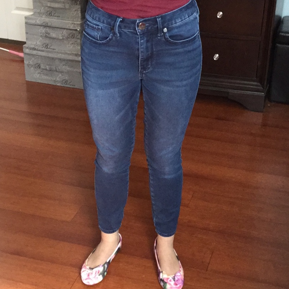 NEW Seven7 High rise Skinny Jeans - Picture 2 of 4